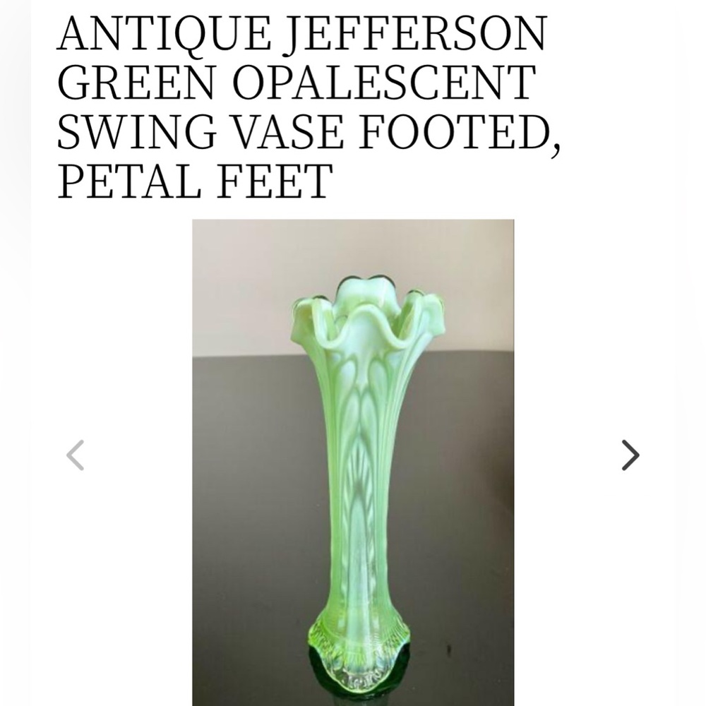 Antique Jefferson Green Opalescent Vase “Tokyo” Pattern, Seafoam Glass, 3-Footed - Picture 6 of 17